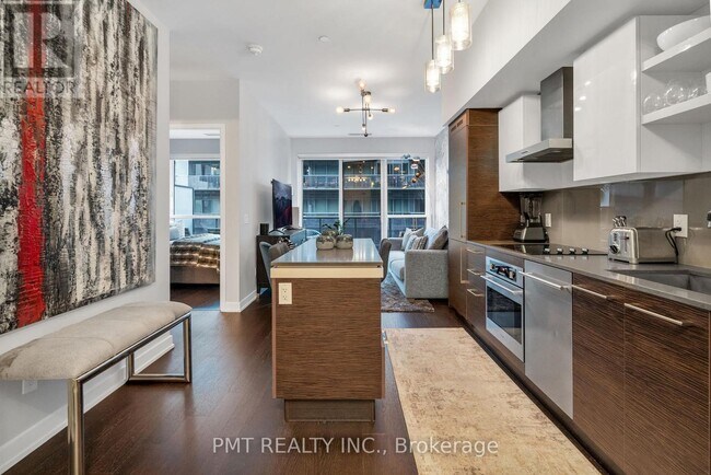 Photo - 1030 King St W Unit 1046