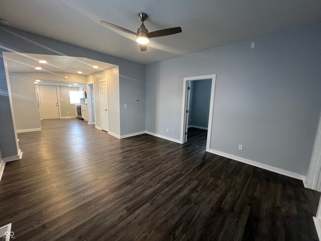 Photo - 2121 Webb St