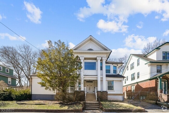 Building Photo - 34 Lehigh Ave Rental