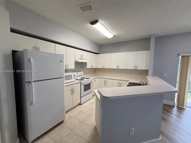 Photo - 2324 SE 23rd Rd