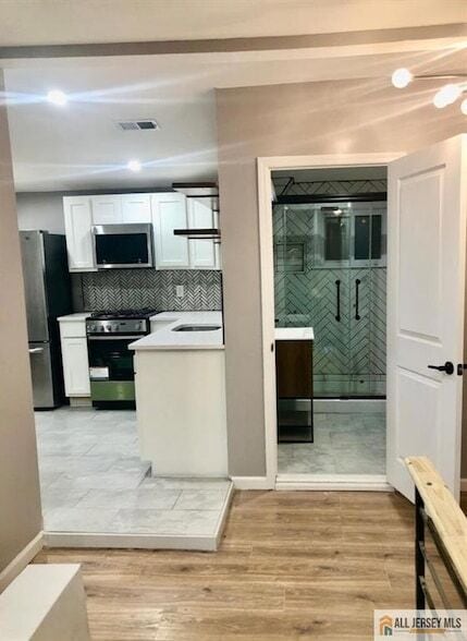 Photo - 300 D'Arcy Ave Unit A