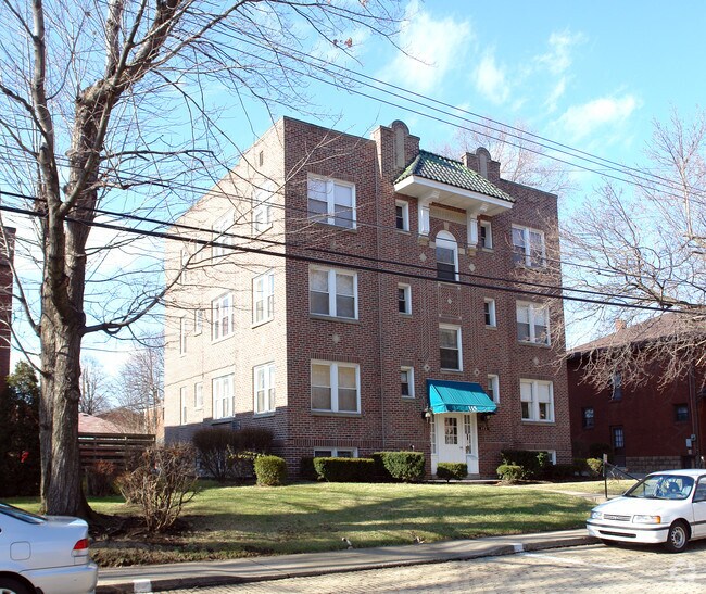 Building Photo - DELAFIELD-115 -- 208