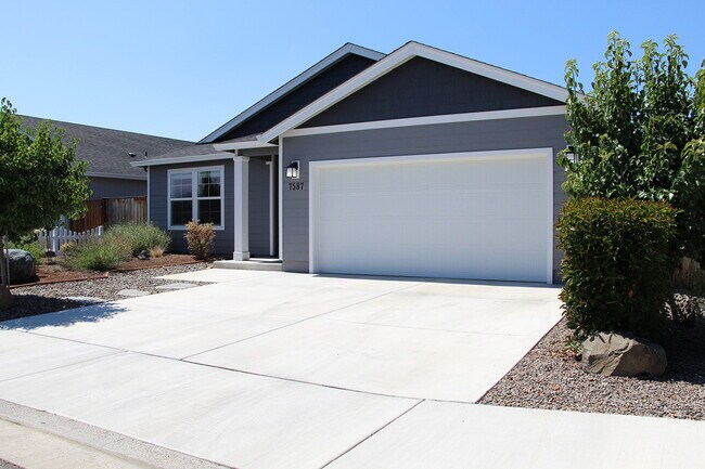 Photo - 7587 Wilson Way House