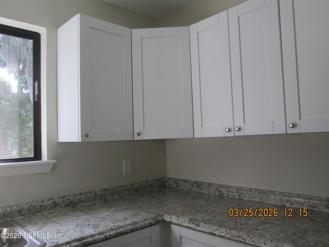 Photo - 1200 Bretta St