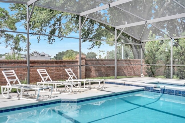 Photo - 1428 Casterton Cir