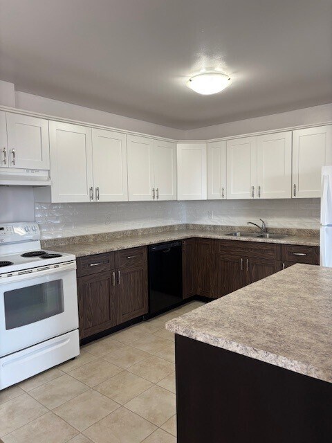 Photo - Greenvale Village Building A