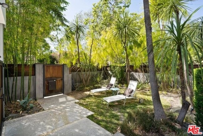 Photo - 800 N Harper Ave