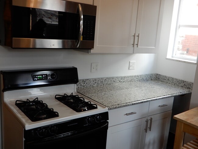 Photo - 143 S Euclid Ave Unit 1