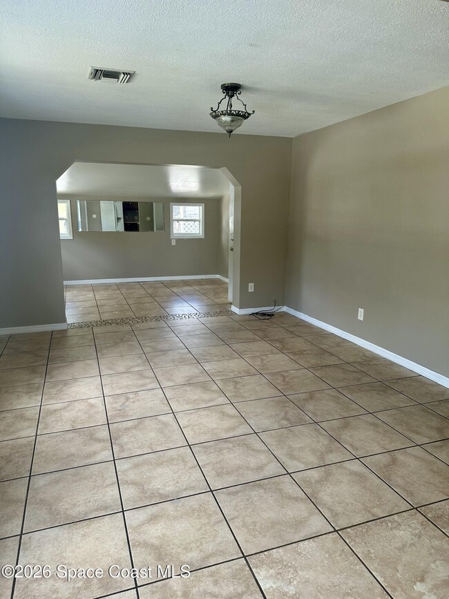 Photo - 205 Crown Blvd