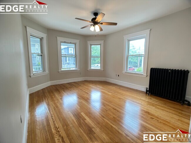 Photo - 66 Perthshire Rd Unidad 1 Rental