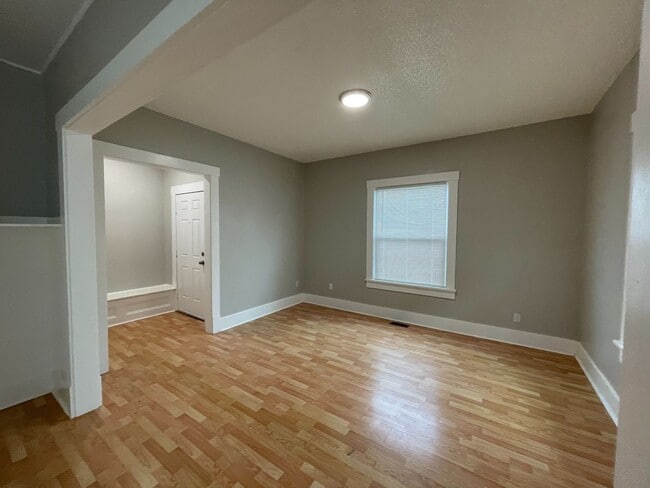 Photo - PRELEASE:  5 bdrm/2 bath near Park, WWU and Downtown