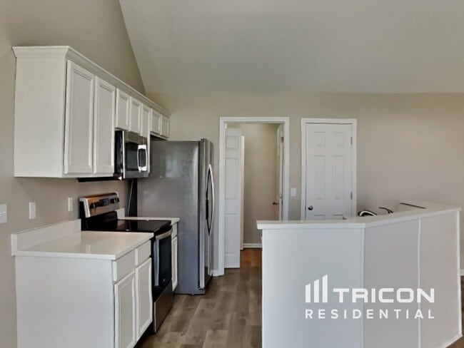 Photo - 1889 Olive Cir