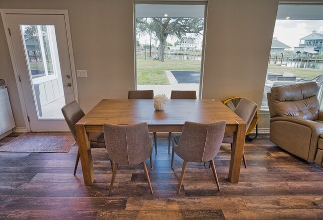 Building Photo - 1288 County Rd 297