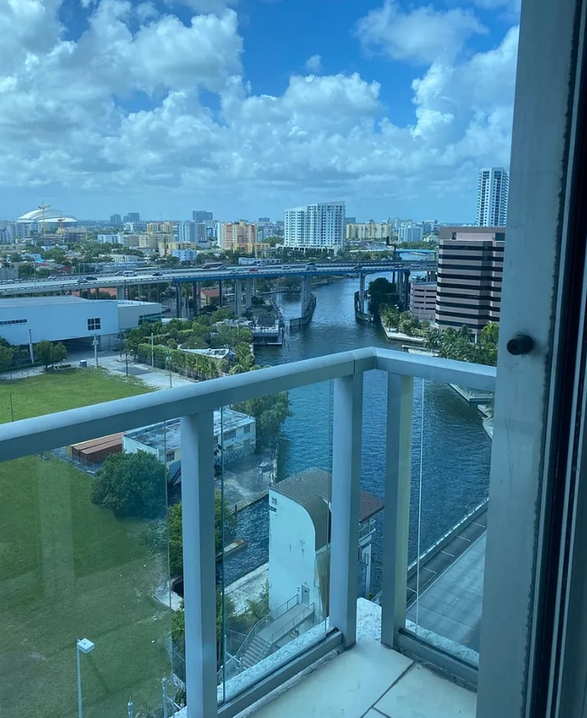 Photo - 185 SW 7th St Unit 1400