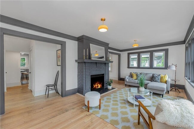 Photo - 12 Risley Pl