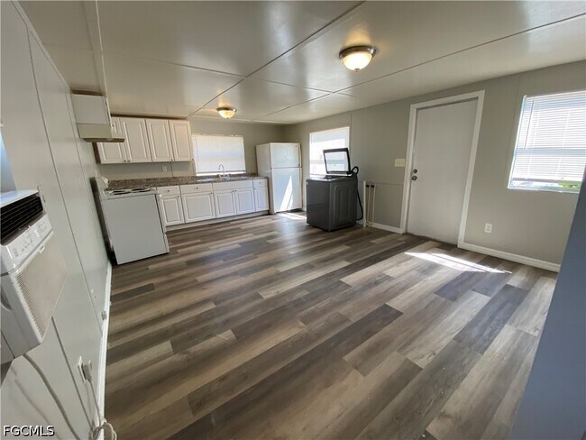 Photo - 2045 Bahia Ln