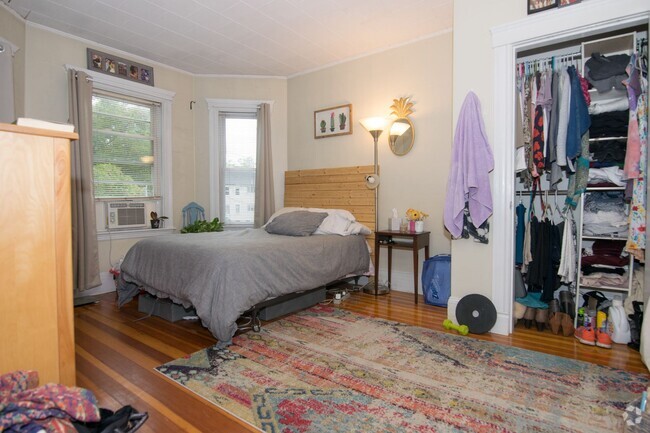 Building Photo - 54 Tremont St Rental