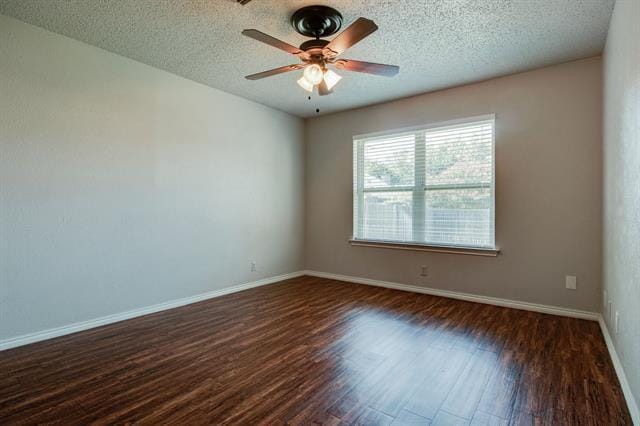 Photo - 1728 Stonegate Dr