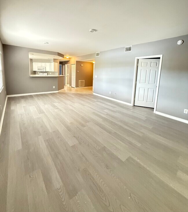 Photo - 12361 Notting Hill Ln Unit 42