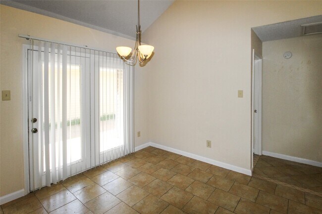 Photo - 11614 Gullwood Dr
