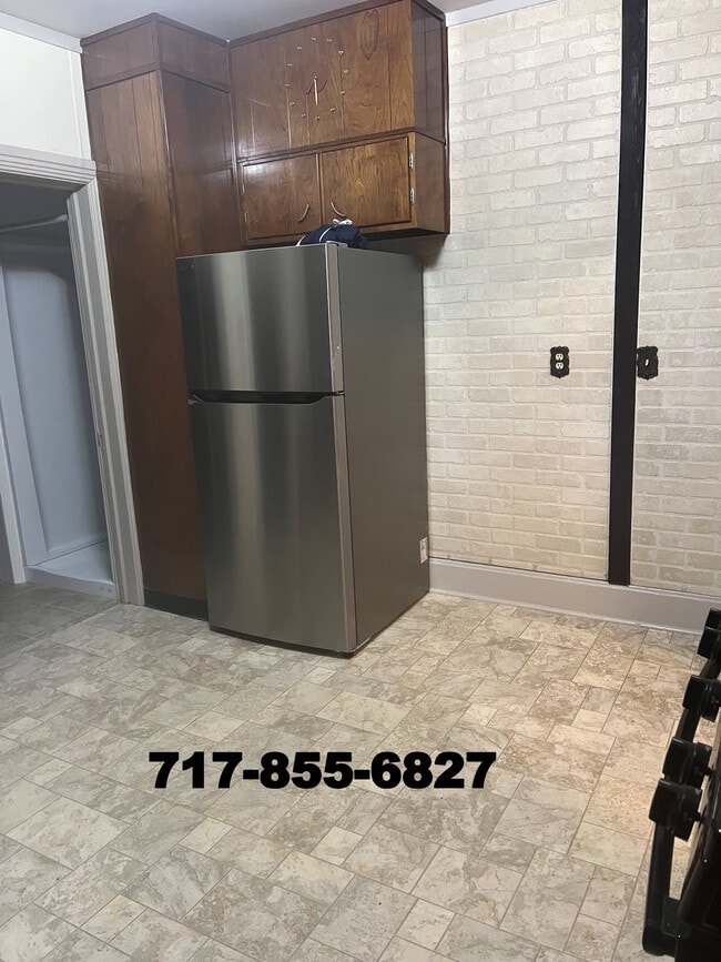 Photo - 35 S Rosanna St