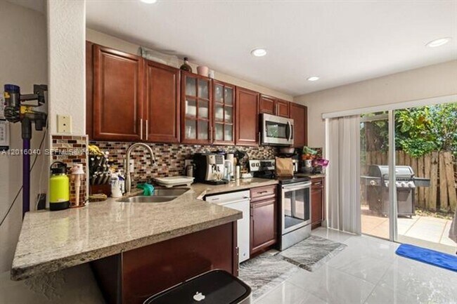 Photo - 5605 NW 109th Ave
