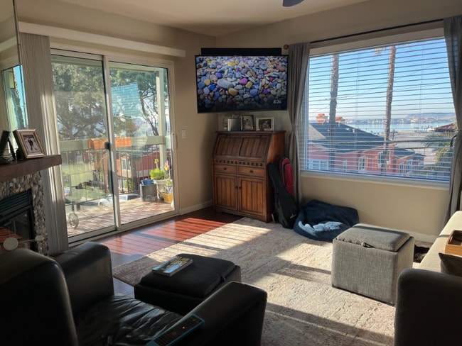 2957 Columbia St Unit 9