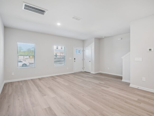 Photo - 710 Southland Dr