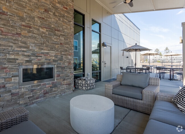 Outdoor Lounge