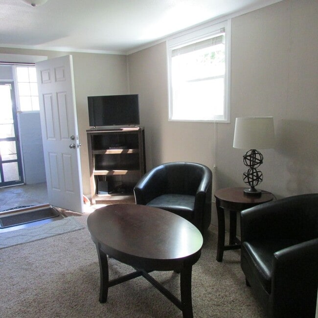 Photo - 457 N Johnson Ave