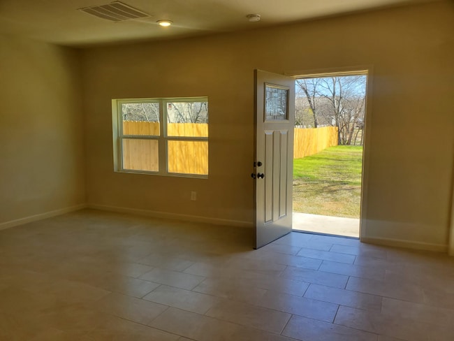 Photo - 118 Esmeralda Dr Unidad 104