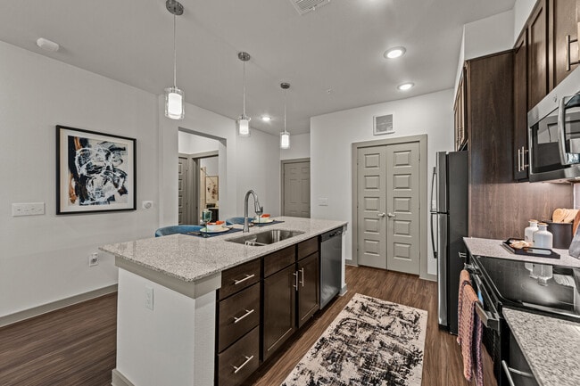 Photo - Opal Point at Kyle