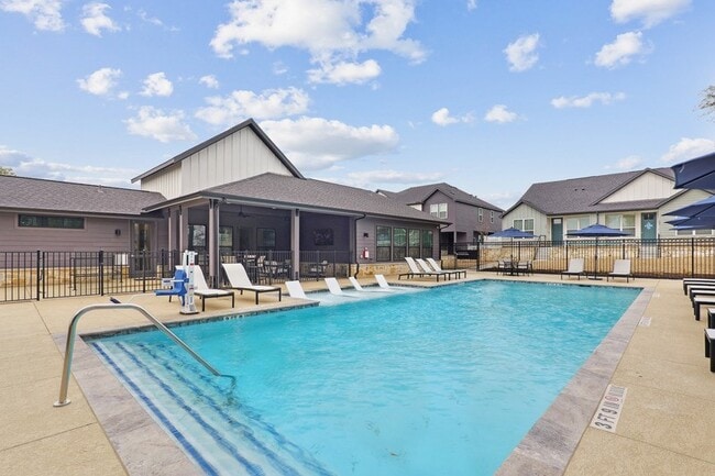 Photo - Canvas on Founders Hill