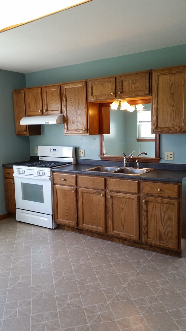 Photo - 422 Old State Rd S Unit 422