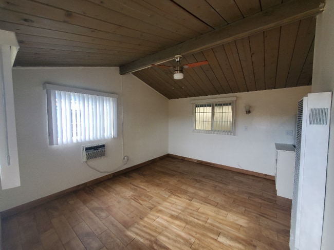 4264 Mentone St Unit 4264