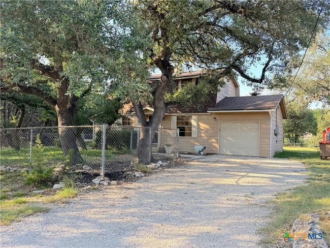 Photo - 850 Riviera Dr