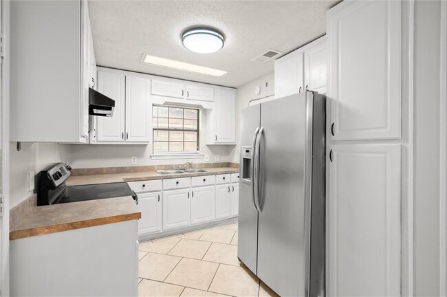 Photo - 1466 Darwood Dr