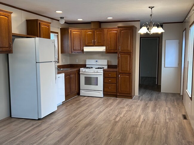 Photo - 5 Oak Tree Ln