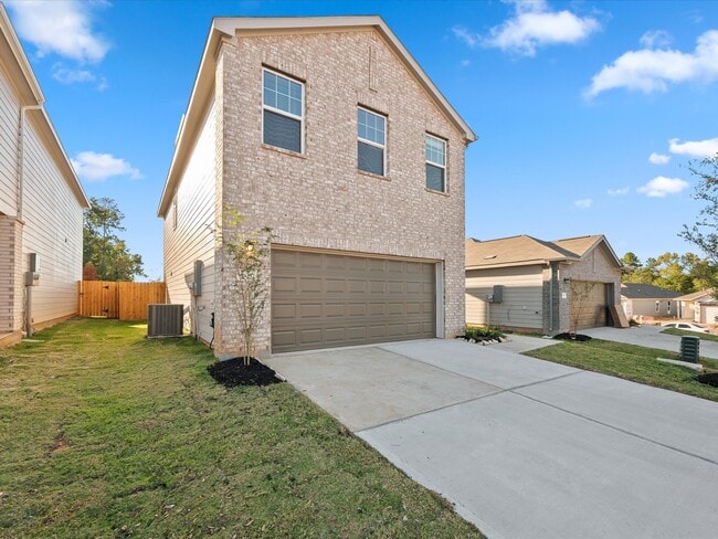 Photo - 608 Craven St
