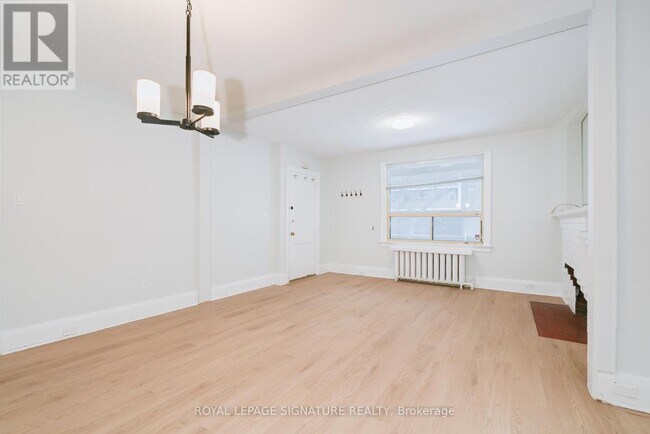 Photo - 27 Hillsboro Ave Unit 2