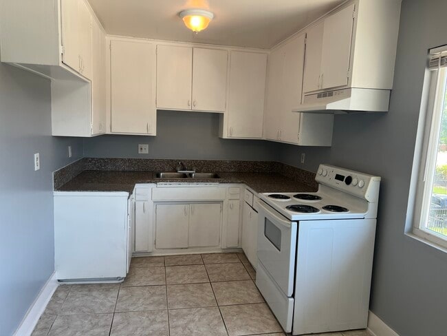 Photo - 3508 21st St Apartments Unit 3