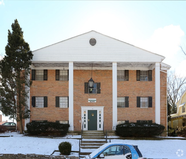 Duncan Apartments