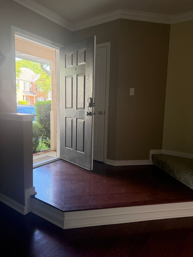 Photo - Upgraded 3 Bedroom Townhome North Chesterfield
