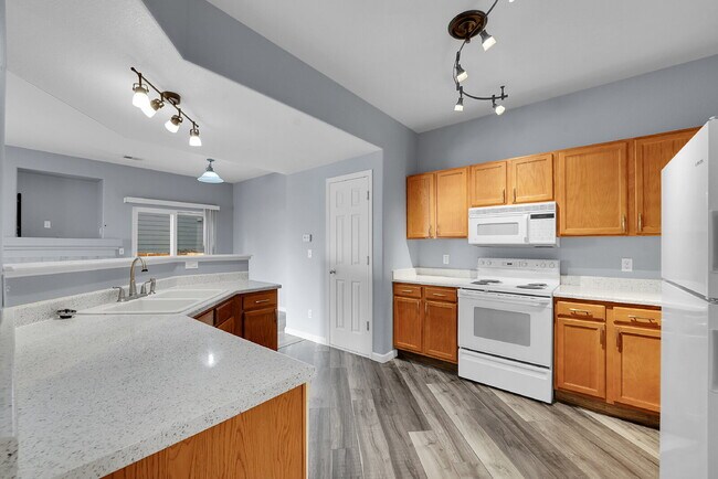 Photo - $1,975.00 - 2 Bedrooms, 2.5 Bathrooms, Tow... Unidad 1