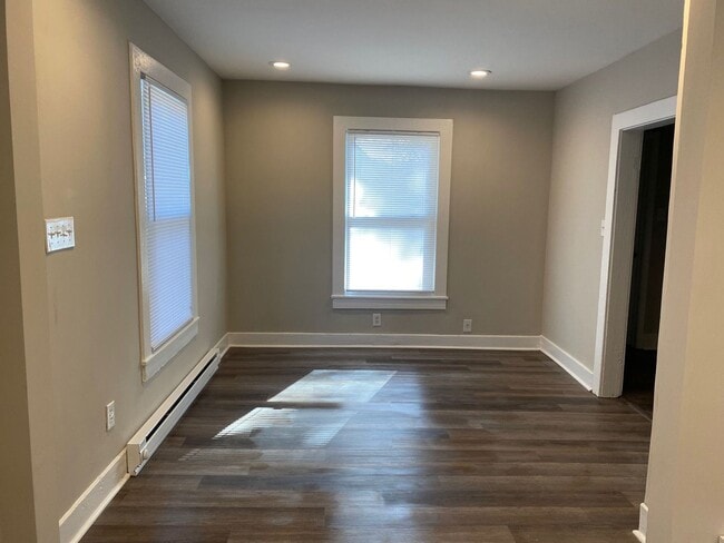 Photo - 2 bedroom/1 bath Duplex "ASK ABOUT OUR ZER...