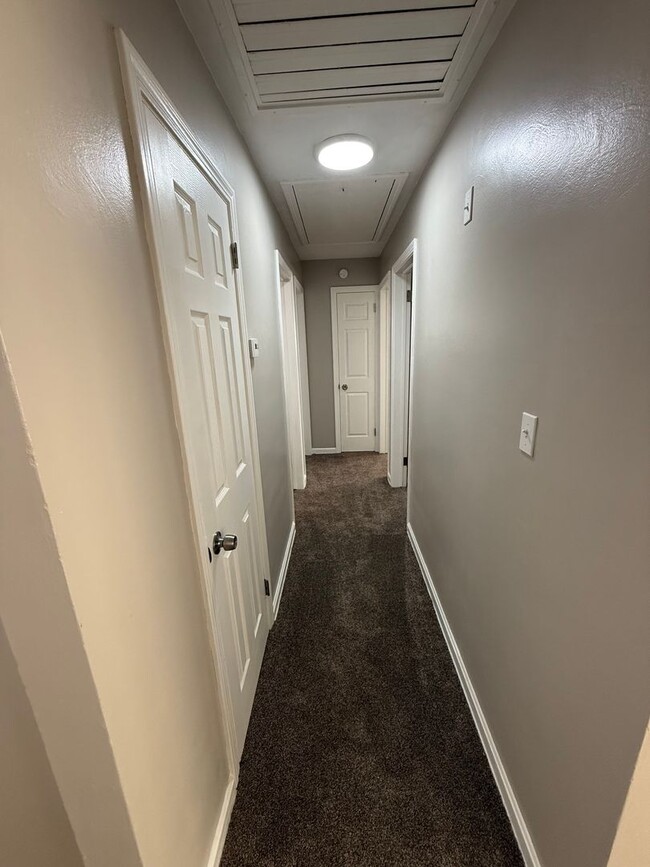 Photo - Completely remodeled 3 Bedroom Ranch Home for Rent