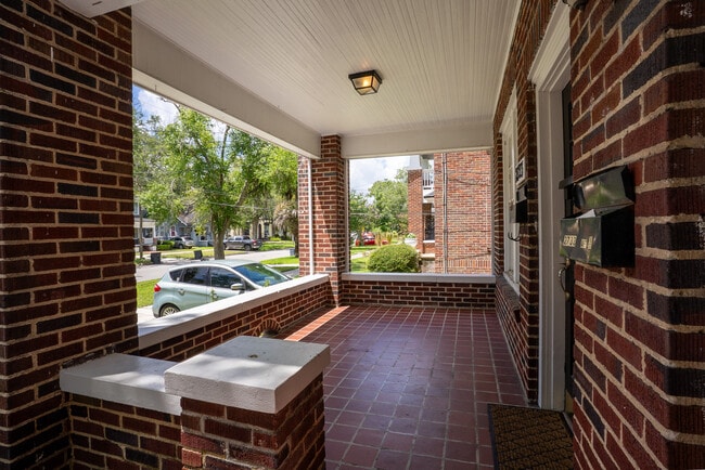 Photo - 2733 Herschel St Unidad First floor