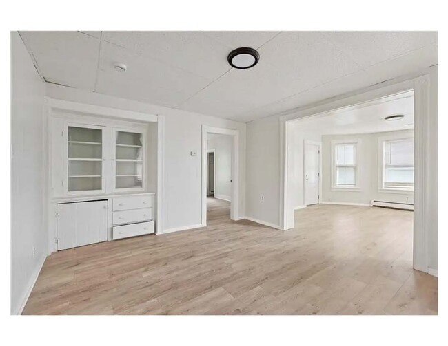 411 Rathbun St Unit 3