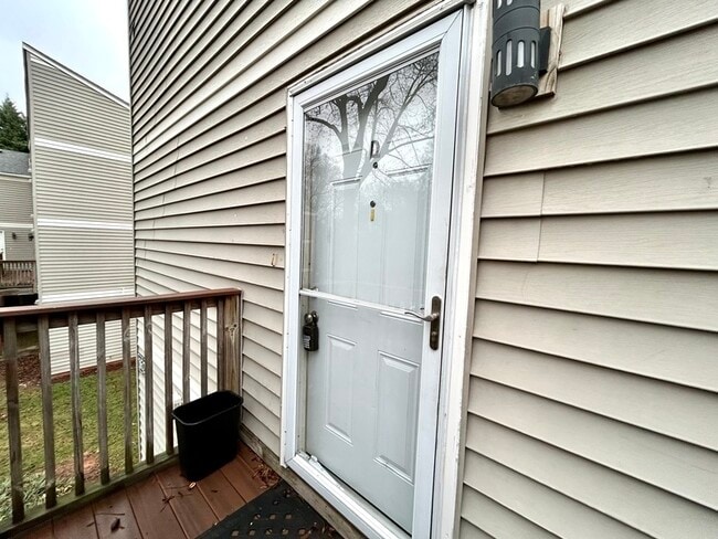 Photo - 1625 Merry Oaks Rd Unit D