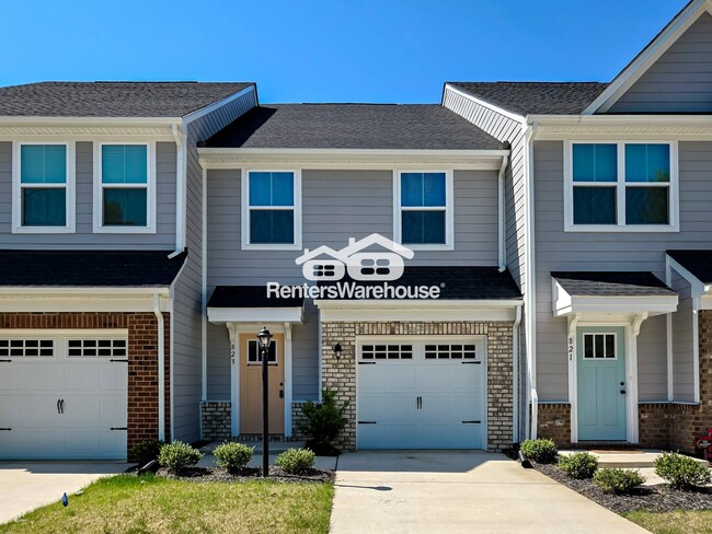 Photo - 823 Taylor Grn Wy Townhome